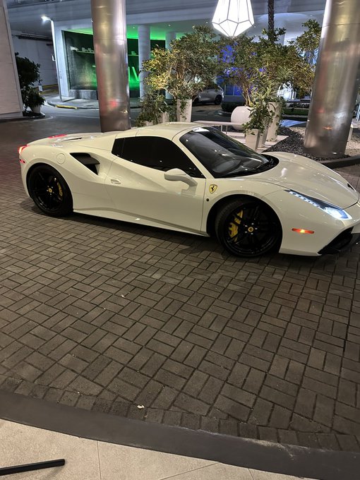 Another toy I barely drive https://t.co/12phV5BD22