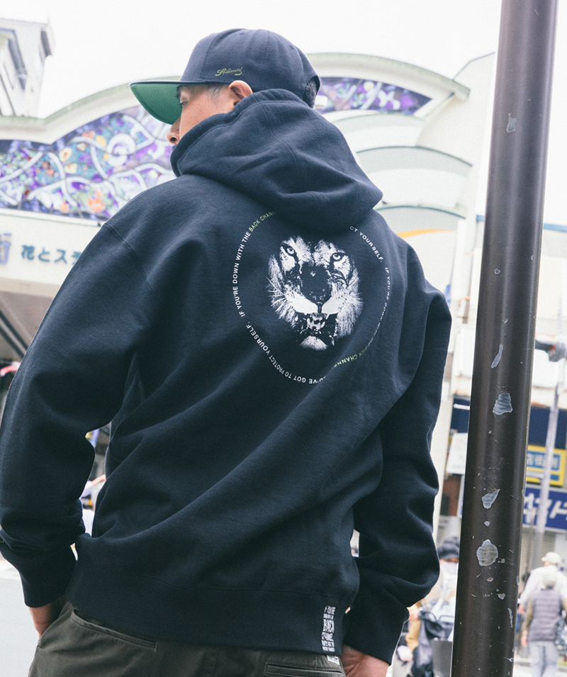 backchannel99's tweet photo. 【02.17 12:00~】Item List
1 - BC LION PULLOVER PARKA
2 - COLLEGE LOGO PULLOVER PARKA
▼Click
https://t.co/LnJsRM3mvg
#backchannel #bkcnl https://t.co/lilPFn5Hnc