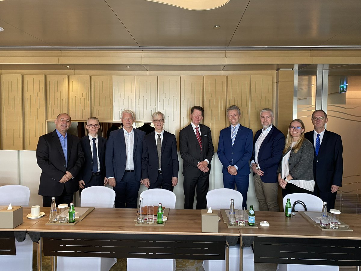 Pleased to attend a roundtable meeting with the Norwegian Business Community in the UAE today. Fruitful discussion on opportunities and challenges in the region, including sustainable solutions within the energy and aquaculture sector.