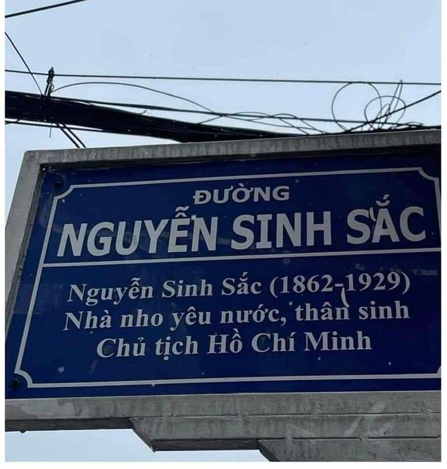 tuoitrequacgia's tweet photo. Ba em trồng khoai lang. Đào lên thấy khoai mì. Thiệt là điều dzô lý!
#hồ_tặc #hồ_tàu #hobacho #bachu https://t.co/9aqXjn6iKw