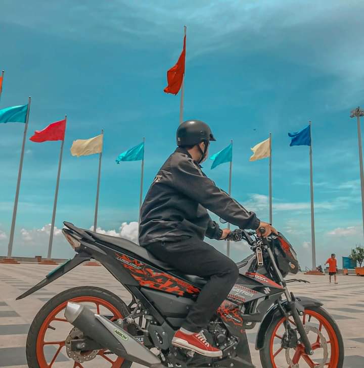 KitTh35169574's tweet photo. Lên xe anh đèo đi .... Nghỉ https://t.co/AivjwBHwfA