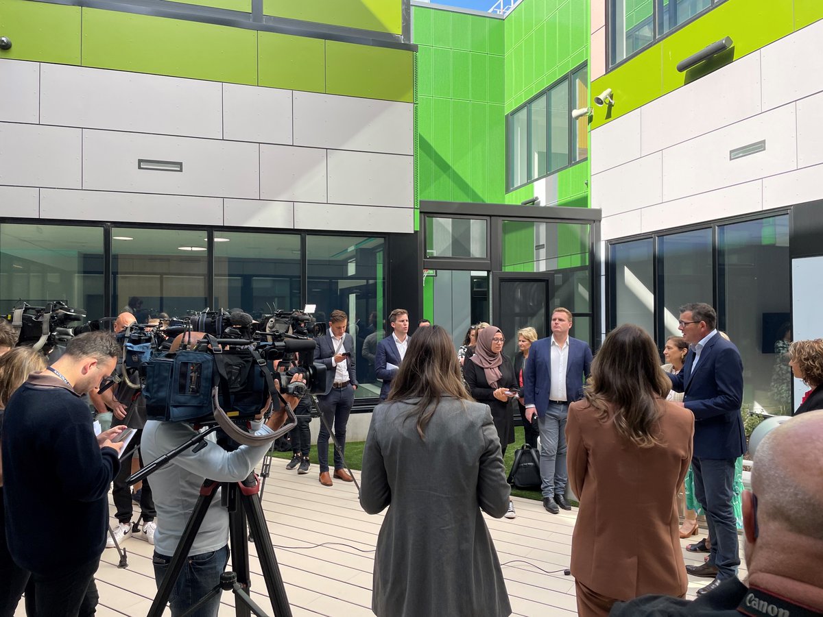 This morning, Premier of Victoria @DanielAndrewsMP and Minister for Mental Health @GabbyWilliamsMP visited Northern Health to announce the completion of our new acute mental health building #wearenorthern #safekindtogether #yearoftogether