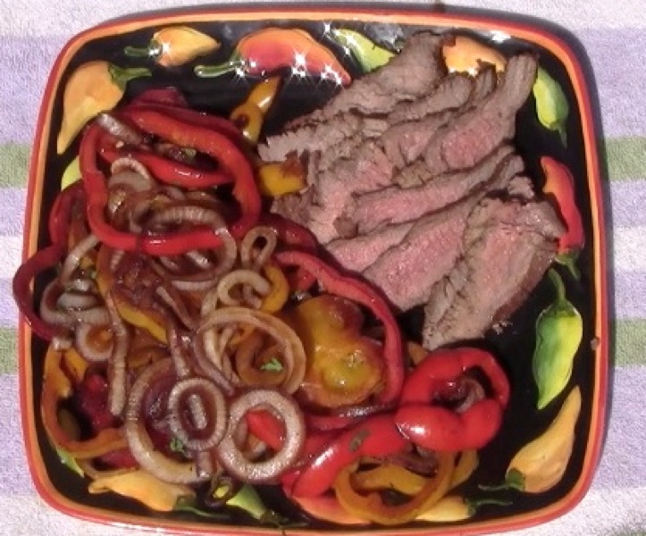 CookingOutdoors's tweet photo. Grilled Butterflied Tri-Tip Fajitas on the Island Grillstone https://t.co/7DvVxa6XNp #howtogrill https://t.co/T3LwnQ6ePj