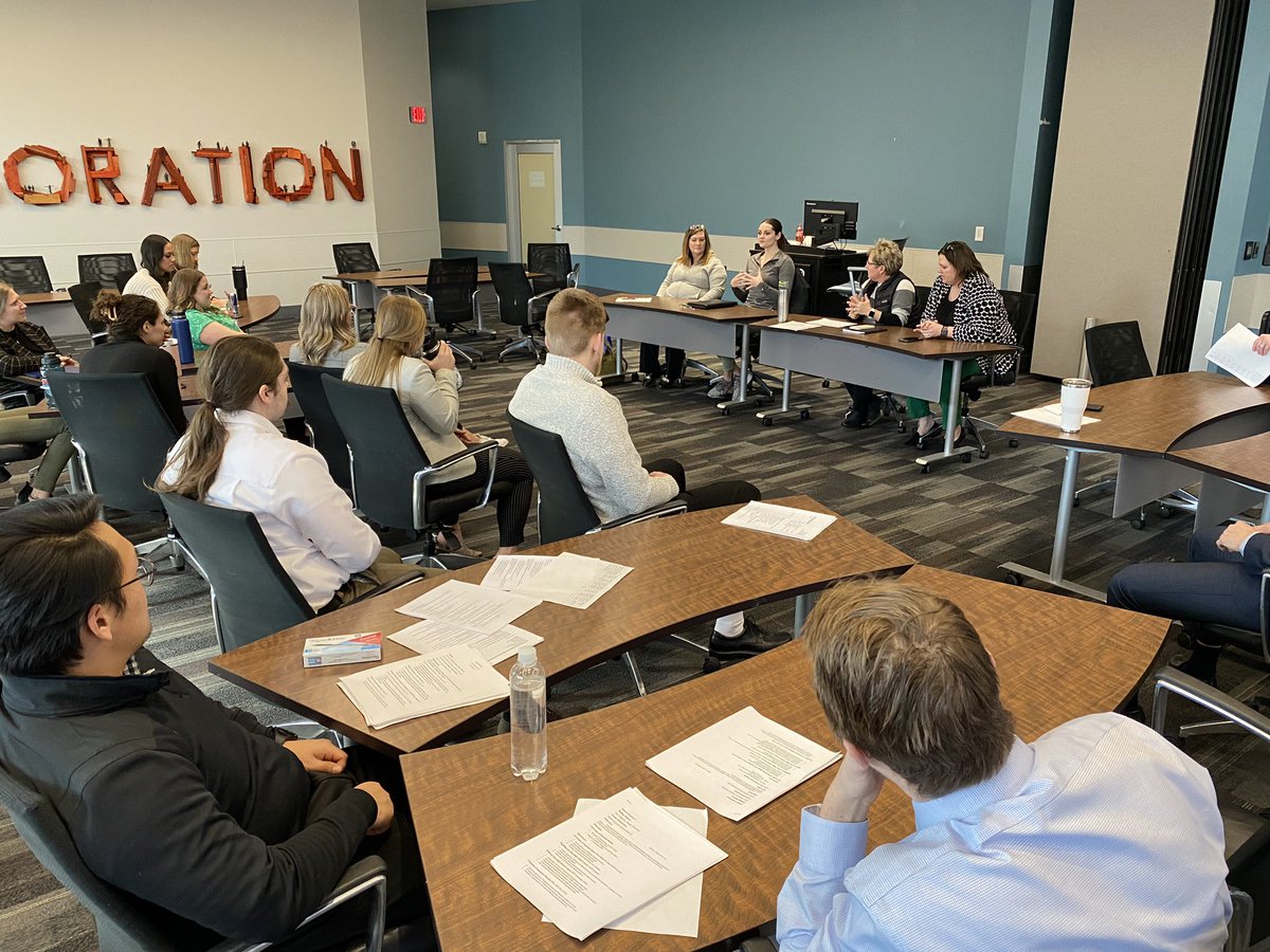 unomaha_ATP's tweet photo. Our 2nd years did some mock interviews today with some local ATs and alumni. Thanks @lisrmate, @dklebes, @_JackJack_11, Kerry, and @NSATAPresident for sharing your knowledge with our students! https://t.co/9lcufyrjwI