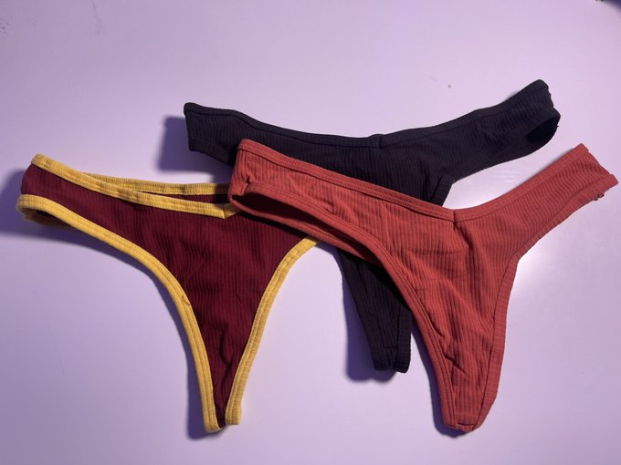 New Panties 🫶🏻 DM me in you&rsquo;re interested 35$ worn 24hrs + cummy orgasm 💕 https://t.co/hnb3E21L3z<a href="/tag/onmfc"class="tags"><span>#onmfc</span></a>