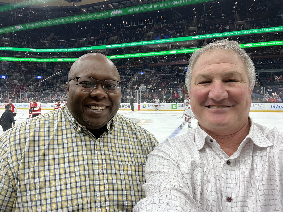 <a href="/NUSL/">NortheasternLaw</a> fans cheering on the Huskies at Beanpot! 🥅🏒 <a href="/lennoxchase/">lennoxchase</a> <a href="/JeffreyDretler/">Jeffrey Dretler</a>