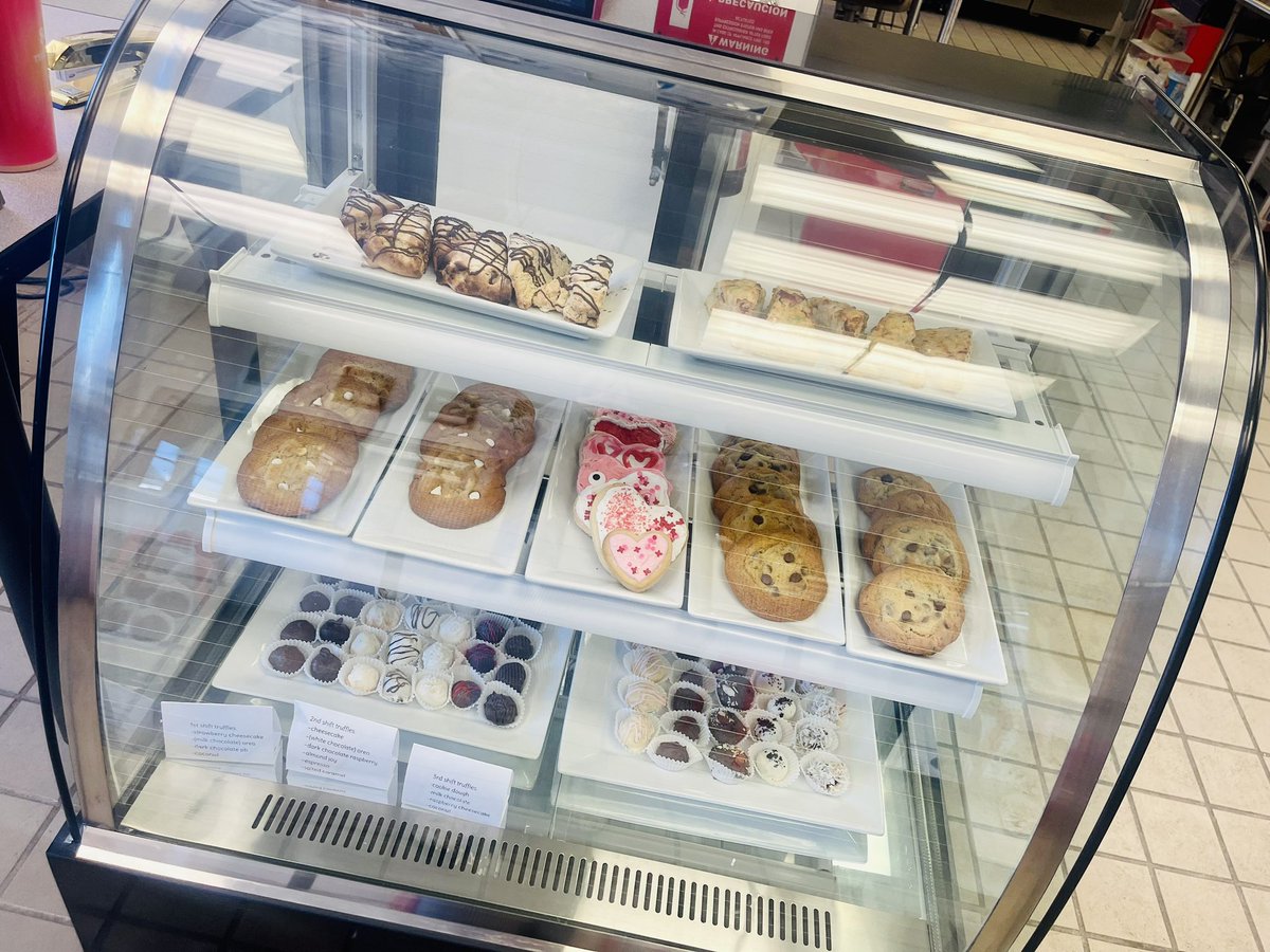 MzHairrell's tweet image. Culinary students have been running wide open the last few weeks to keep their new Academy Spin Cafe display case full of gourmet treats this Valentine’s season! Beautiful work staff; keep it up! 💖#madeinProStart #prostartAL