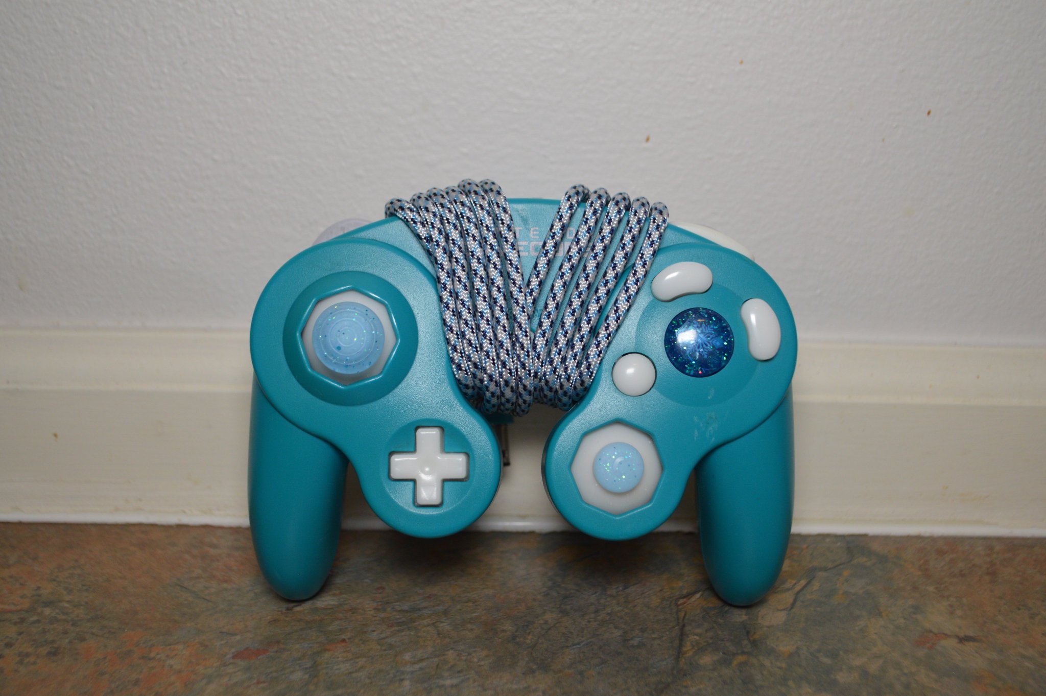 gremlin on Twitter "CONTROLLER 1 FROST CORE 350 buttons and sticks