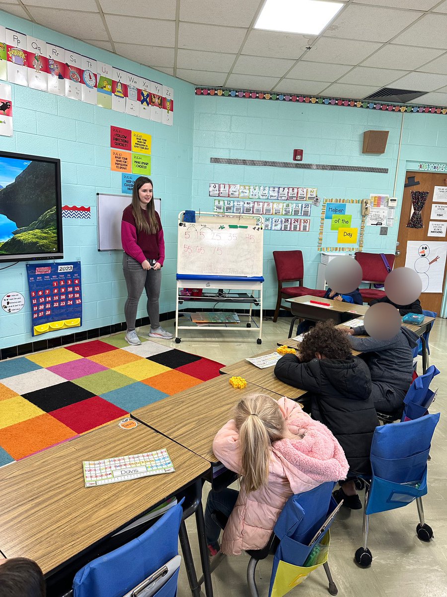 teach2parker's tweet photo. Choral counting led by 1st grade teacher Ms. Adcock, followed by math coach @bayrice09 micro-modeling a lesson at Threadgill Primary School. @MatthewSyesta @amstiuna https://t.co/tv8JeB5aLM