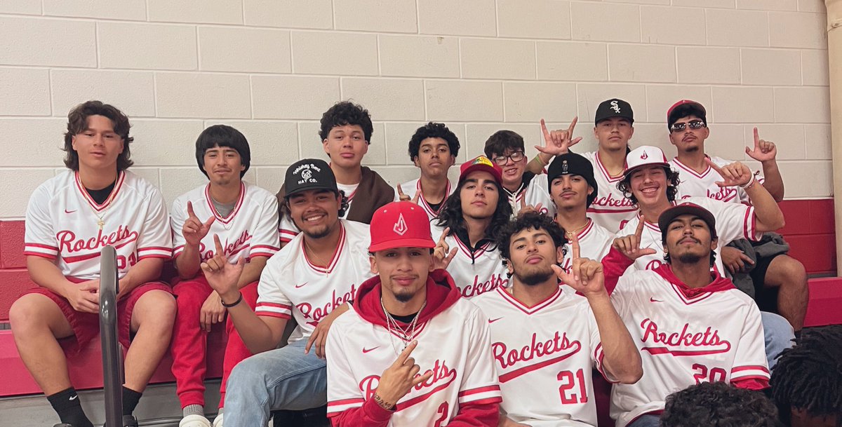 JRoc_Baseball's tweet photo. Our Varsity boys here at home supporting the @GirlsJudson in their playoff journey!! #FearNone @JudsonGBB @CoachDub7 @JISD_ATHLETICS https://t.co/7BoimiX5RI