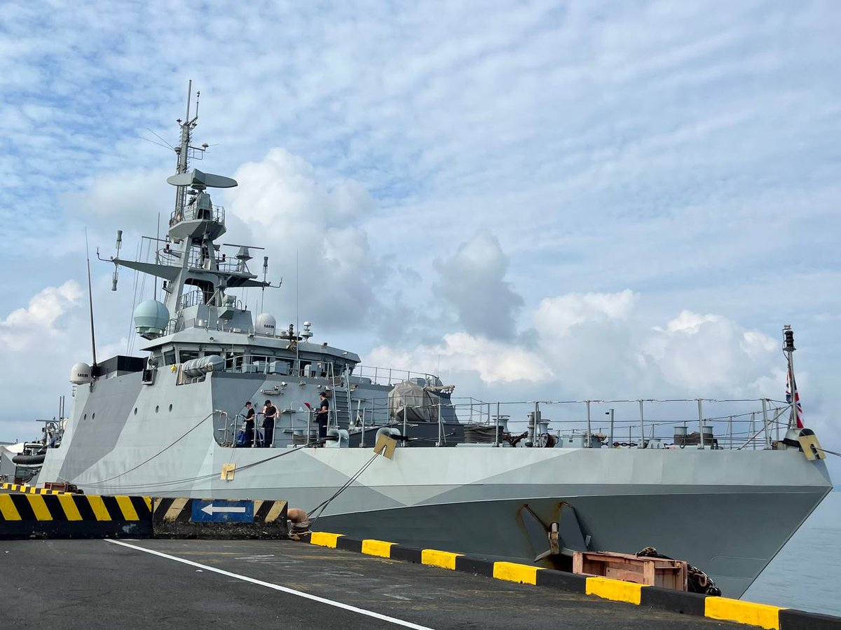 ukincambodia's tweet photo. Did you know @HMS_Spey is the "greenest" UK Royal Navy Ship?
 
HMS Spey is an offshore patrol vessel, it features a catalytic reduction systems to reduce nitrous oxide emissions by up to 97% to recycle clean water back into the ocean.

#HMSSpeyinCambodia #UKKH70 https://t.co/quUR31fMRm