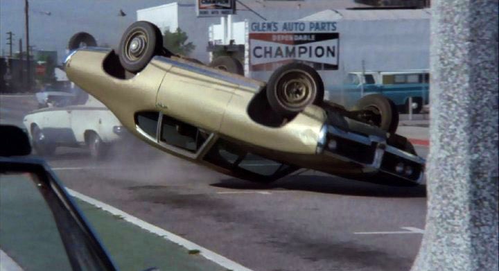 analgesicsleep's tweet photo. And, of course, the true stars of “Moving Violation” are these very 1970s cars
#MondayActionMovie #MovingViolation https://t.co/QjjmsC949p