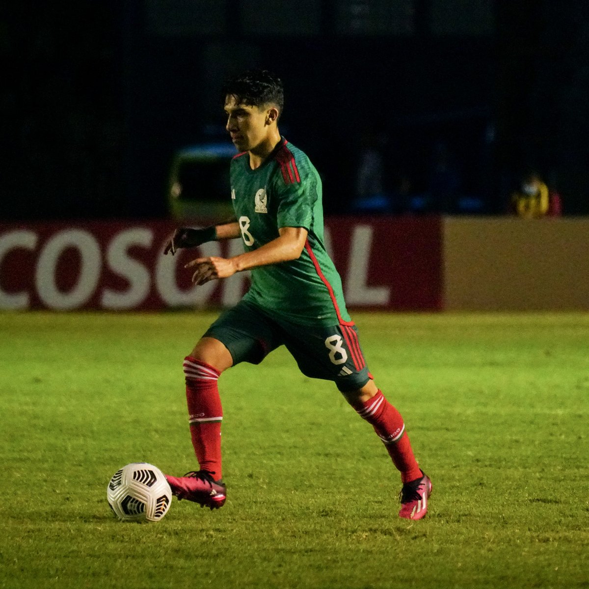 miseleccionmxEN's tweet photo. #U17 | #GUAMEX |  The second half is ON! 🔥⏰

#CU17C https://t.co/kt4sHzpkQJ