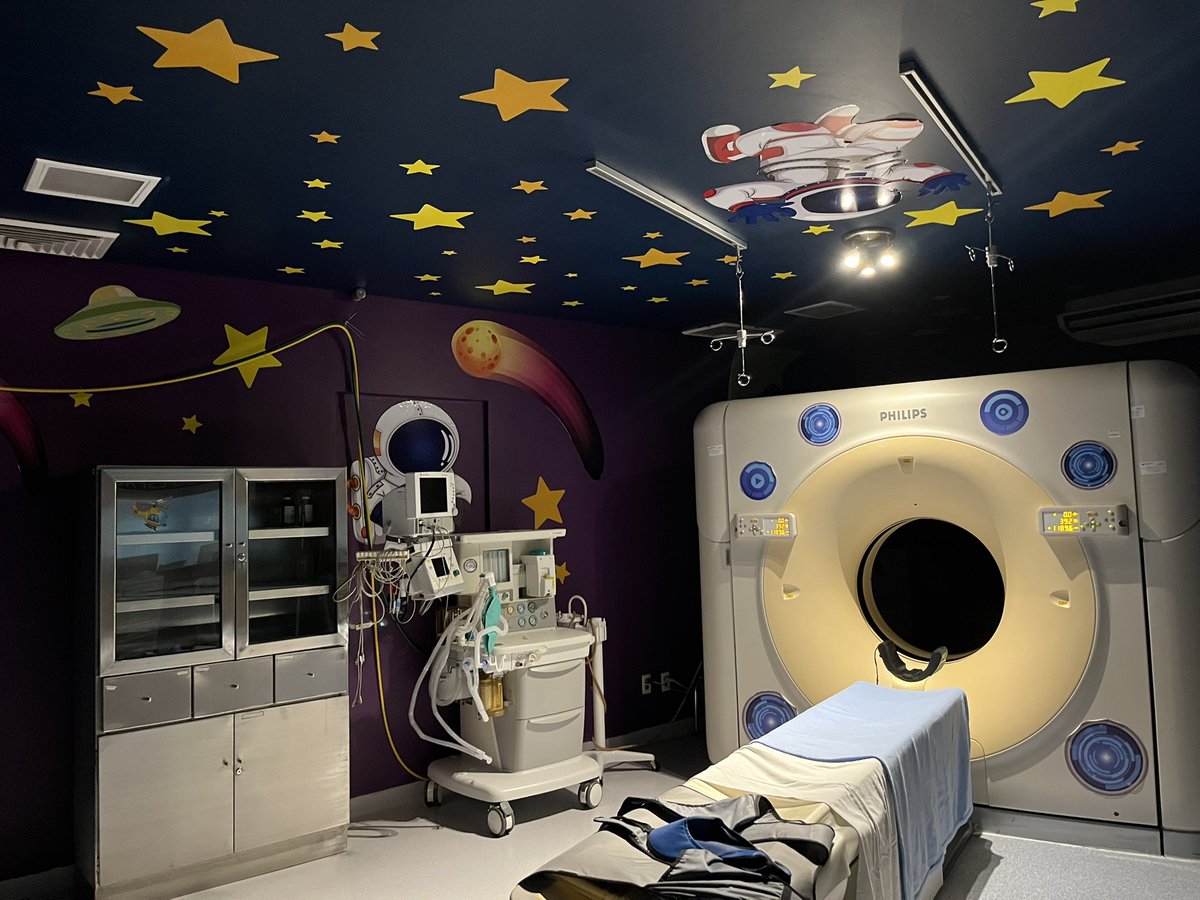 AmePujol1's tweet photo. Lo hermoso que está el hospital que elegí para hacer la resiiii 🤩🥺🚀🚀 https://t.co/TyCqJYYco6
