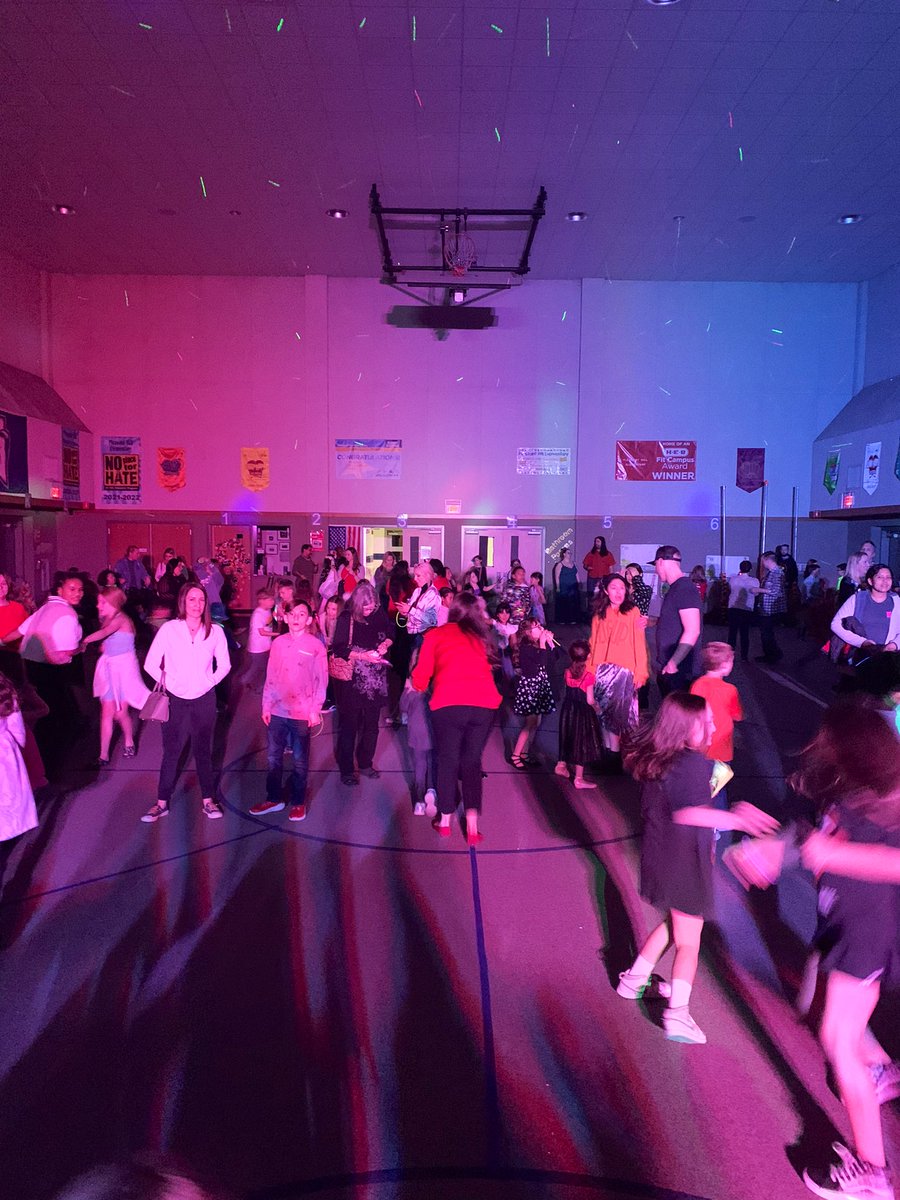 Late post, but we had the BEST time at our annual <a href="/PHEHuskies/">Pleasant Hill Elem</a> Husky Hop!!! I’m embarrassed how 🥵 I got dancing  #get2PHE