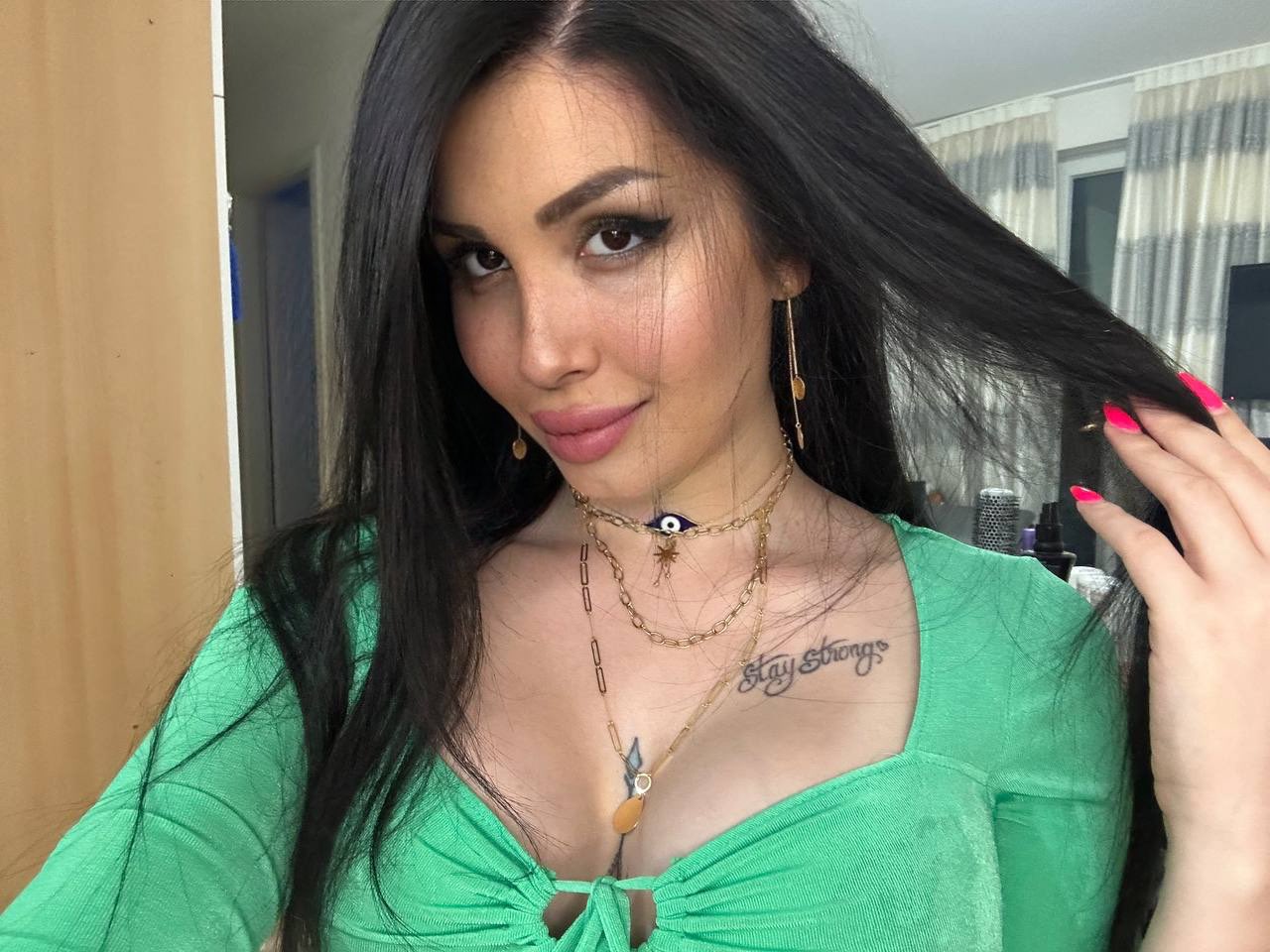 Miranouri - free nude pictures, naked, photos, X.com.