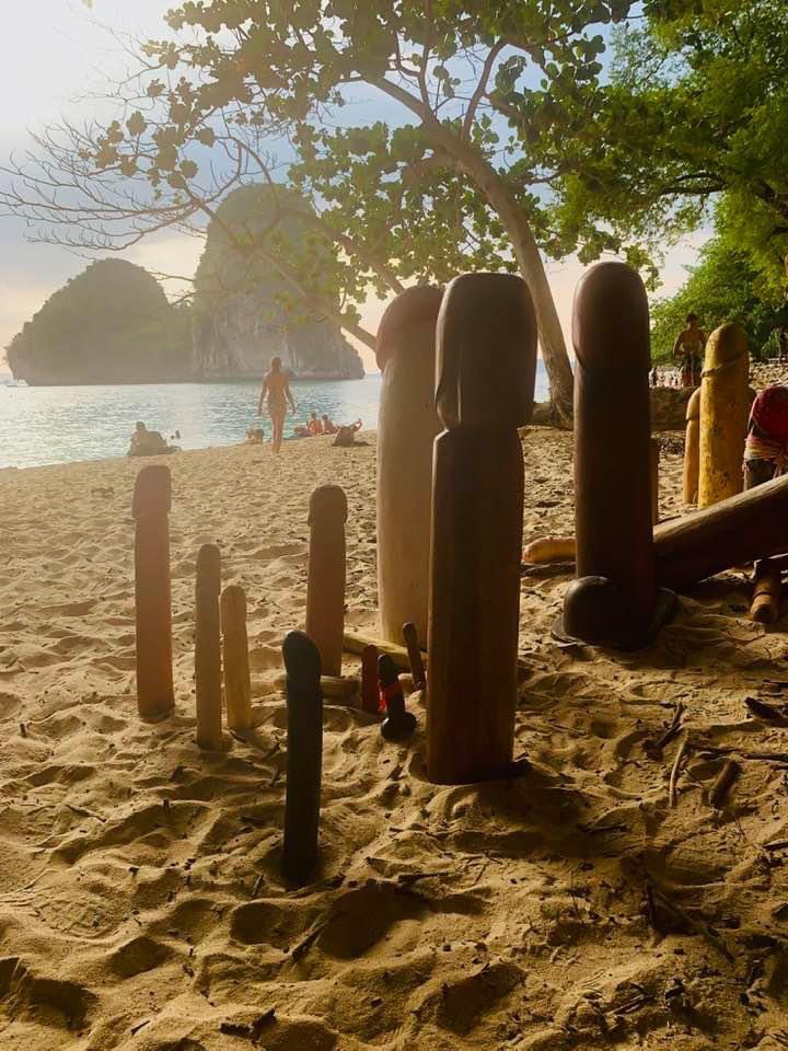 BohemianTaboo's tweet photo. Travelling in Southeast Asia inevitably offers the opportunity to see shrines, visit local artists and acquire more of the artefacts of erotic art and folk art for your collection. This time it's Malaysia, Singapore and Thailand.

#eroticart #folkart #eroticitelligence #noporn https://t.co/qPAjKsW83J