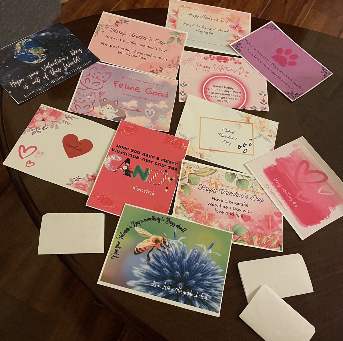 ⁦⁦<a href="/HorizonElem/">Horizon Elementary</a>⁩ ⁦<a href="/MrsDanish3rd/">Erika Danish</a>⁩ Students used Canva to create valentines to be delivered to a local senior center. #CaringComets I love authentic uses for technology! 😍
