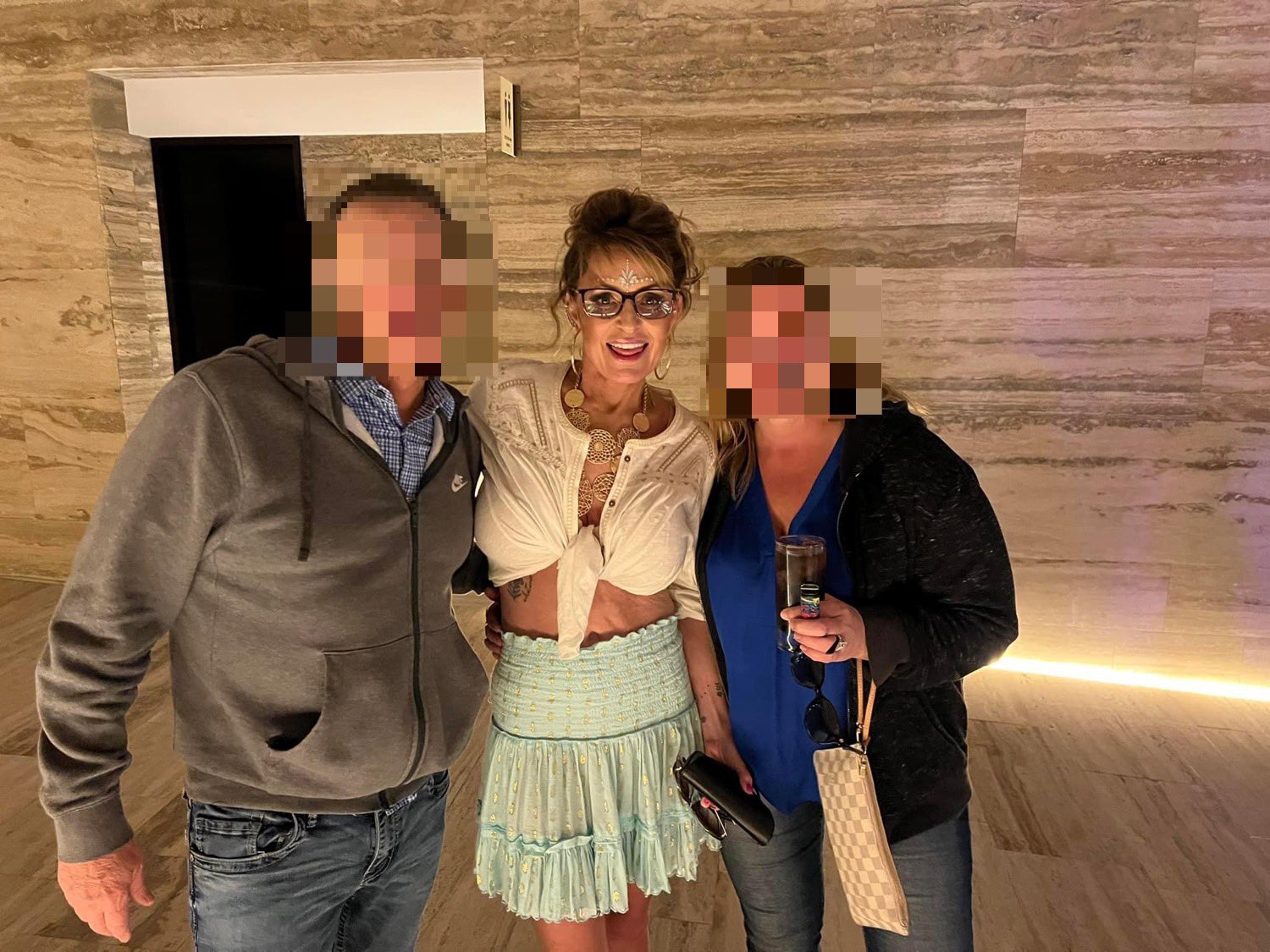 current-revolt-on-twitter-is-sarah-palin-ok-https-t-co-fqzghvxfyg