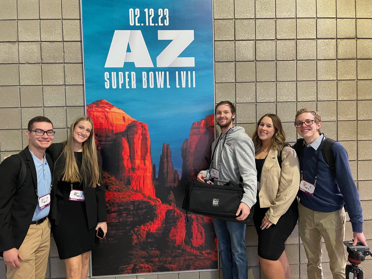 naz_sports_'s tweet photo. We are so proud of our @AZSuperBowl team!! @NAU 

Special thanks to our awesome professor @ProfFaust 

To check out our work go to: https://t.co/l4ZfEf4jW7

@ava_nics @lindseyridgway4 @michaelmanny98 @BrendenMartin_ @CaseyEverettNAU https://t.co/Xtegqs7gIi