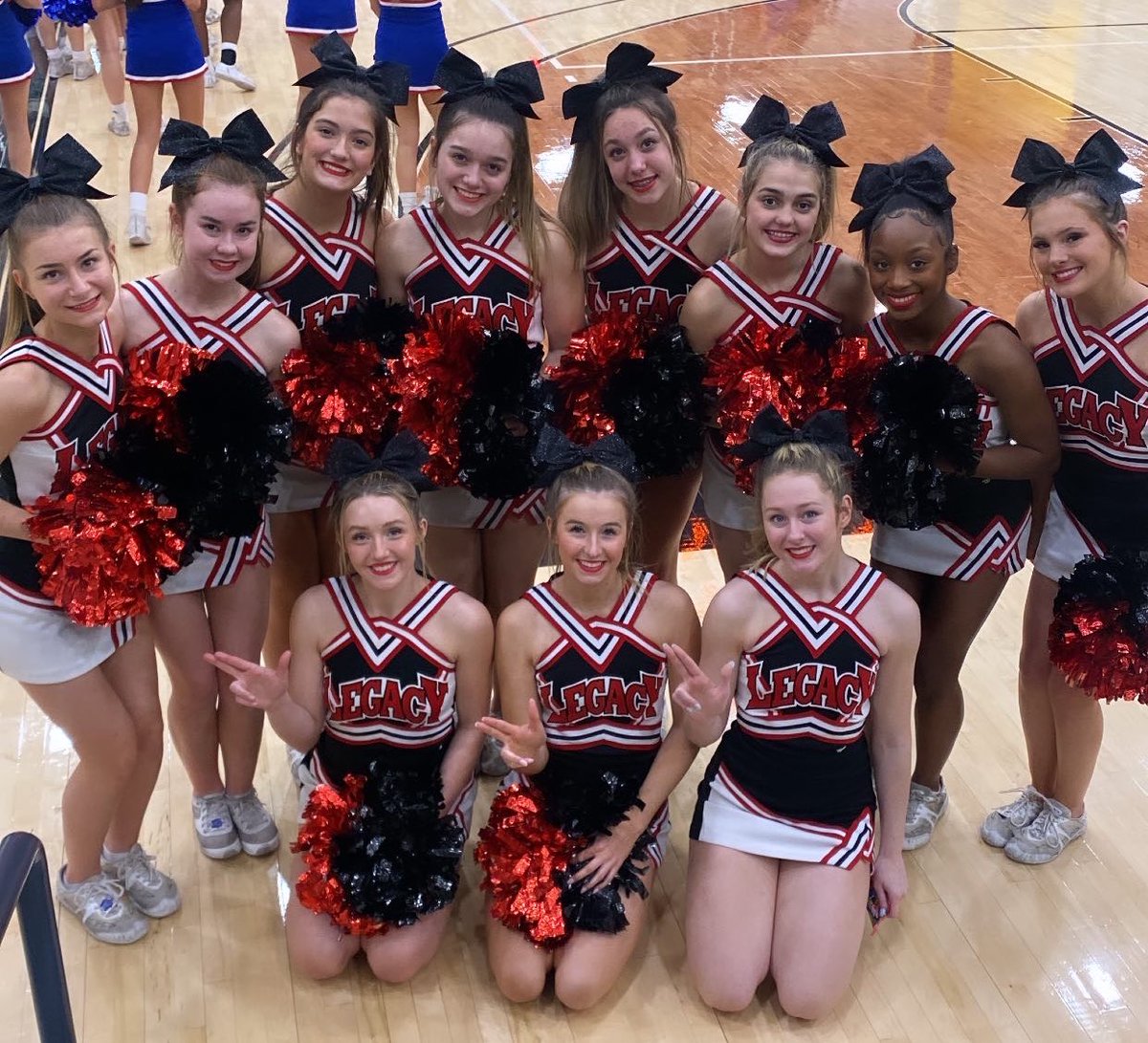 Great season <a href="/BroncogirlsBB/">Legacy Girls BBall</a> !!! 🖤❤️🤍