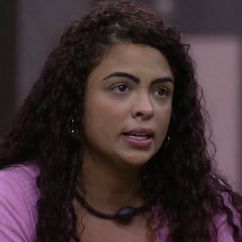 choquei's tweet photo. Paula: “Posso falar, Larissa?”
Larissa: “Pode, mas não mente” #BBB23 https://t.co/EvMw1TkuKO