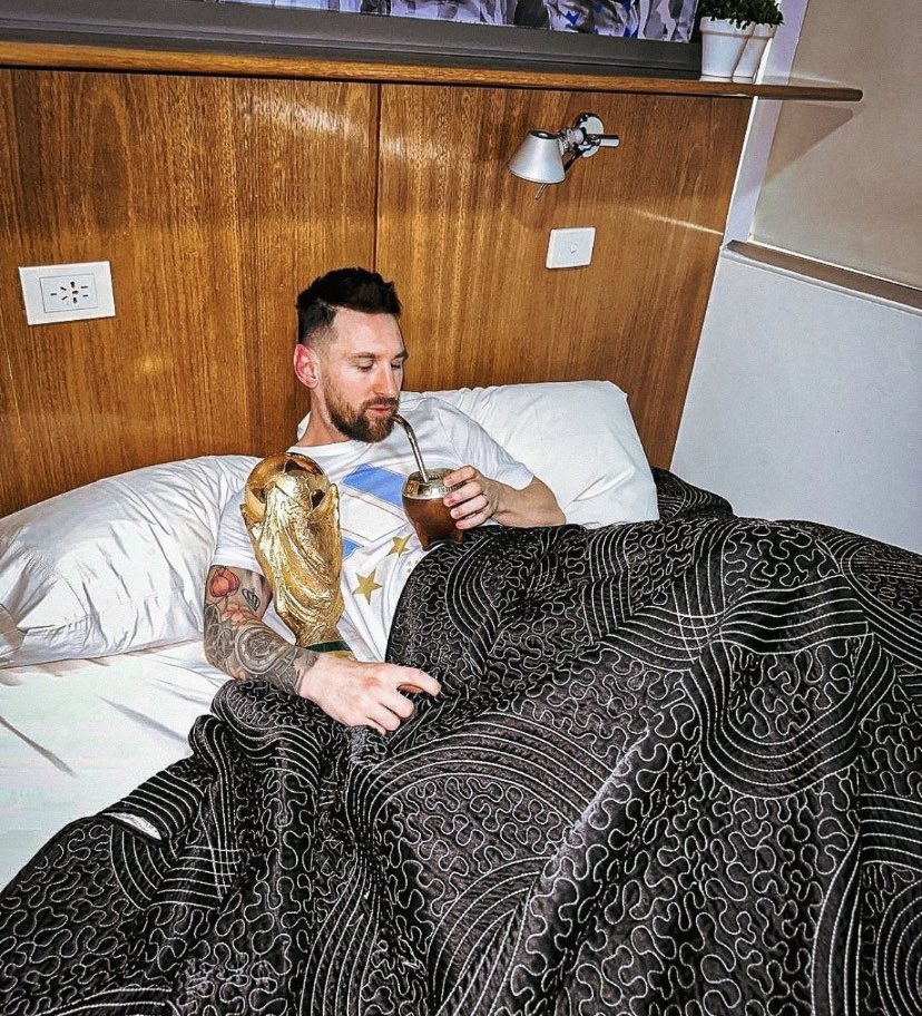 Dia de los enamorados?
Disculpame reina, hoy juega Messi 😍
