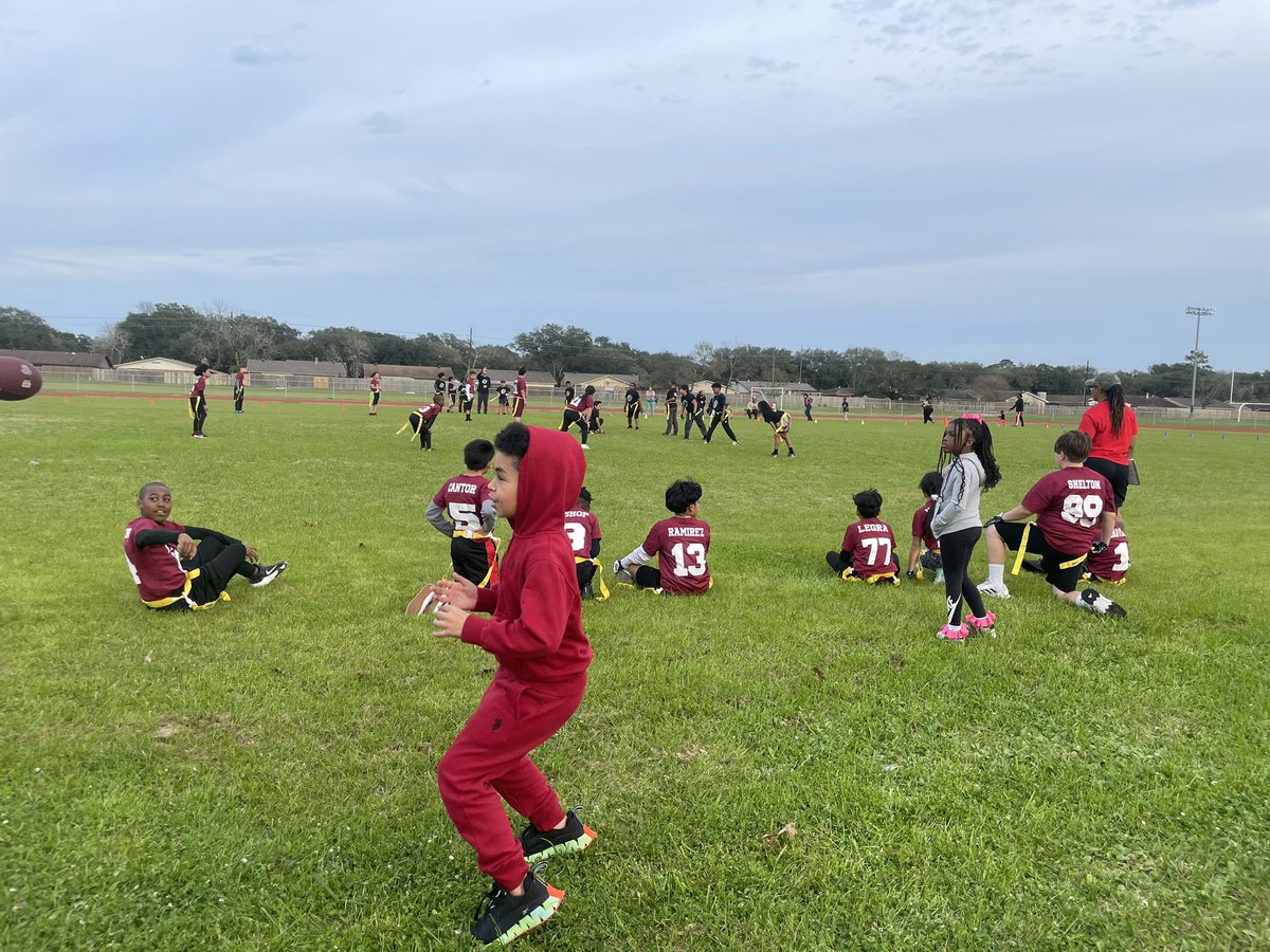 CFISDLieder's tweet photo. Flag Football is a go!!!! 🏈 @coach_pen #BetterTogether #FlagFootball #CFISDspirit https://t.co/VfmeN1VPc6