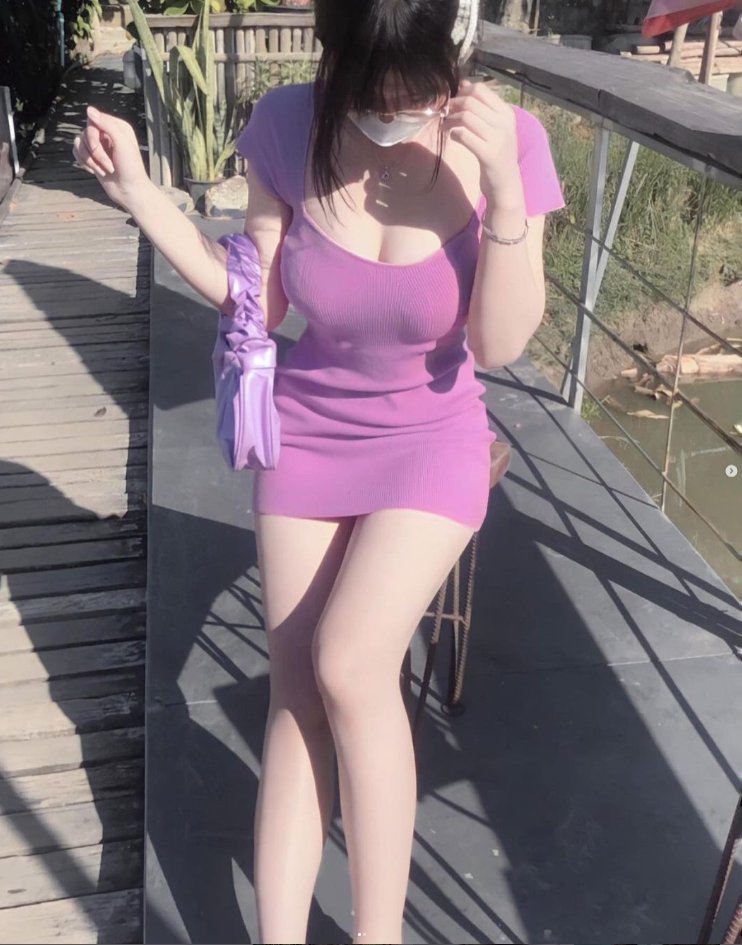 오늘은 회사에 노브라로 출근햇다고 사랑해달라고 연락이 왔다. 
다른넘들은 다 조신한 년으로 생각하는데.. 이리 걸레인걸 얼른 알려주고싶다. 

#섹트 #마사지 #여친 #초대남 #네토