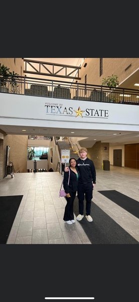 We have a Texas State signee.. let's go Sammy <a href="/chavarsami14/">Samantha Chavarria</a> #GatorPride