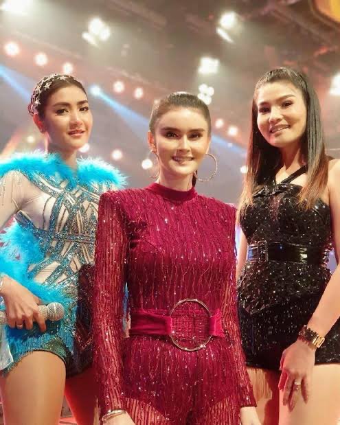 Super Valentines’ to all of you krub 🙏❤️🥰