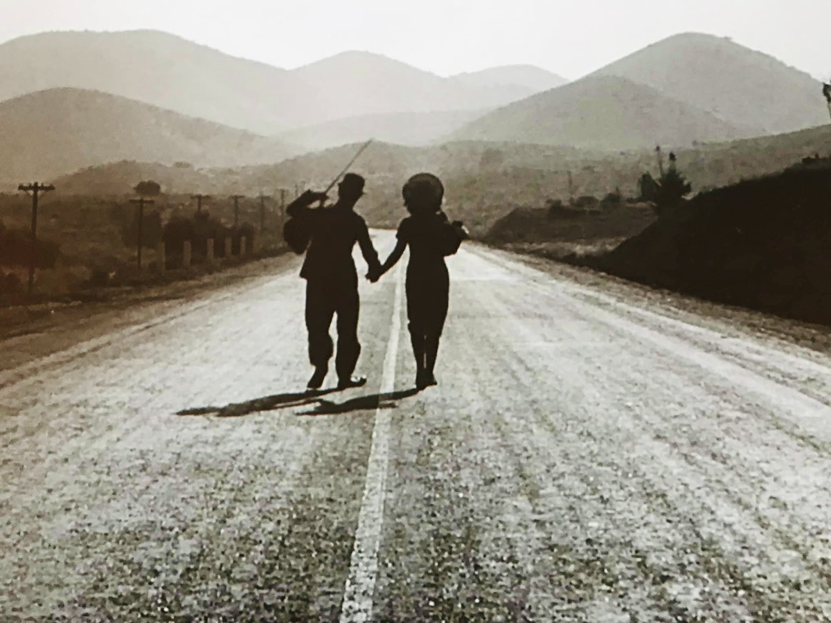 ArnaudBedat's tweet photo. Joyeuse et belle Saint-Valentin
à toutes et à tous!
#14février #SaintValentin #happyvalentinesday2023 #ValentinesDay
#CharlieChaplin #PauletteGoddard #LesTempsModernes #ModernTimes https://t.co/hVJLUvEAS2