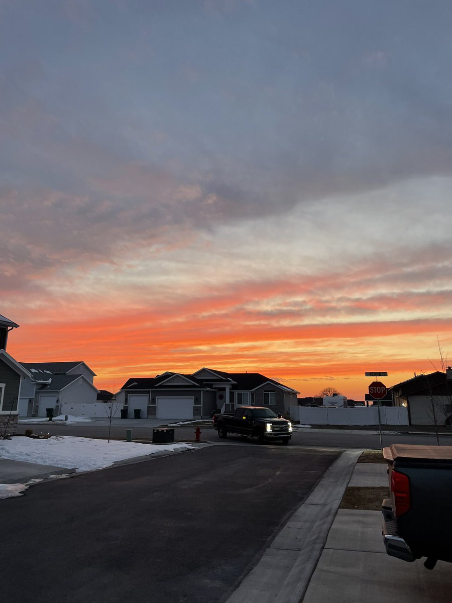 vt_marta's tweet photo. @KUTV2News West Haven https://t.co/LIYHIZaczO