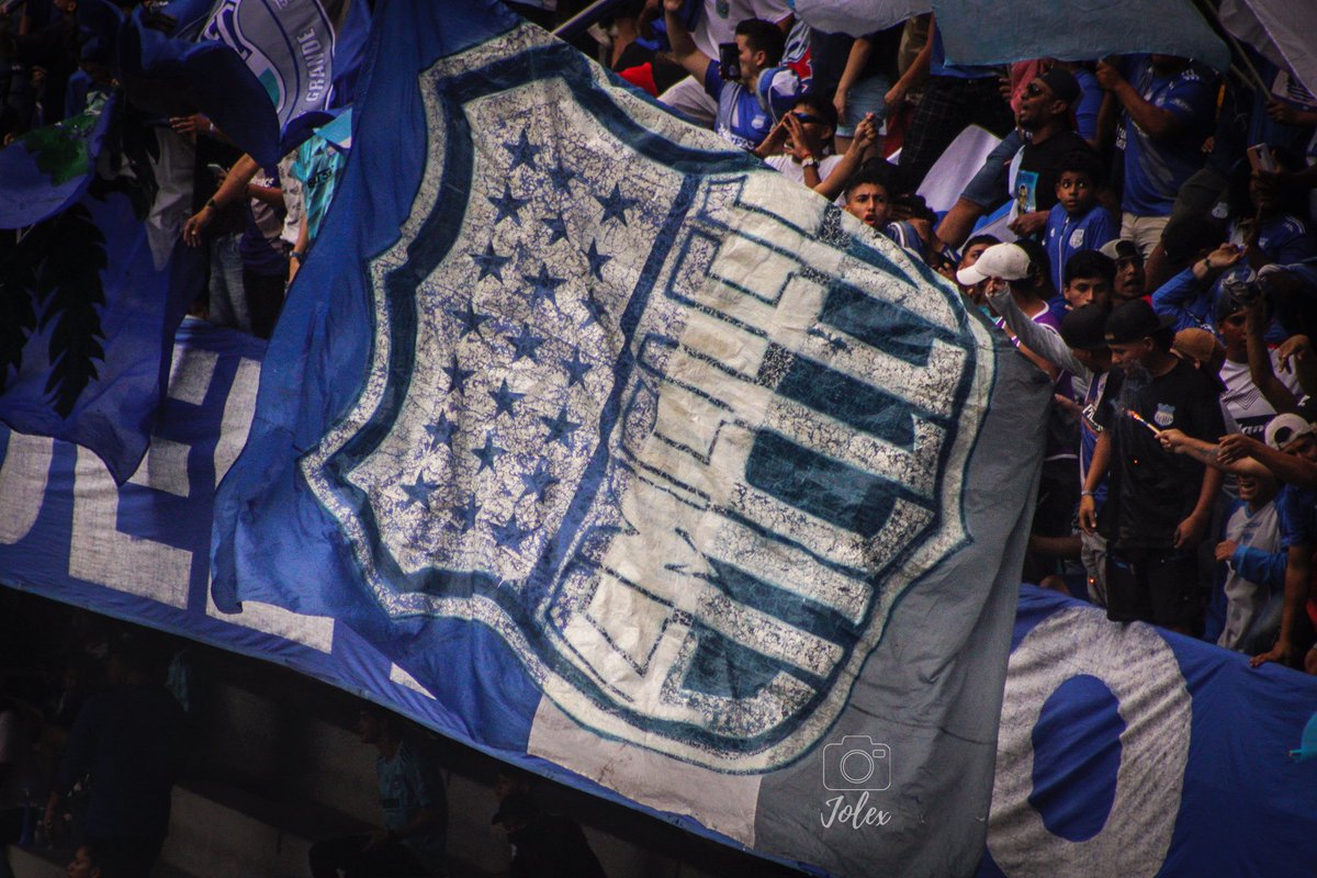 Piscojoselyne's tweet photo. #explosionazul2023 https://t.co/xkN2eriiC4