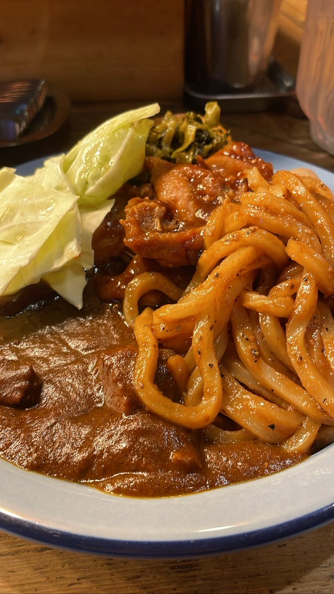 torinomunenikuz's tweet photo. 今日のランチ
店のBGMが頭に残ります。
#ランチ　#もうやんカレー　
#企業相互フォロー　#見た目は置いてきた　#爆食い　#keystation  #新橋 https://t.co/heGjwLcNFY