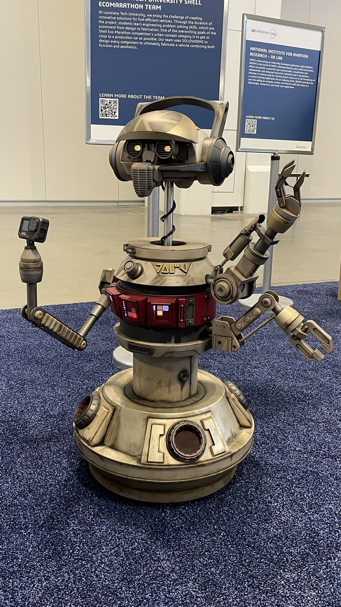 TheBenderSW's tweet photo. Find us on YouTube where we interview this robot. Only at #3DXW23 https://t.co/kS3dQB9GaV