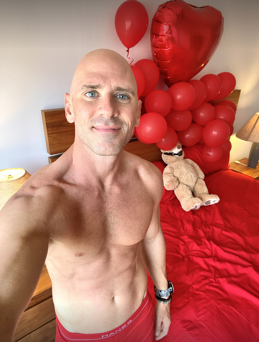 Happy Valentines Day everyone! ❤️💌 https://t.co/KfnR39eAsx<a href="/tag/tulum"class="tags"><span>#tulum</span></a>