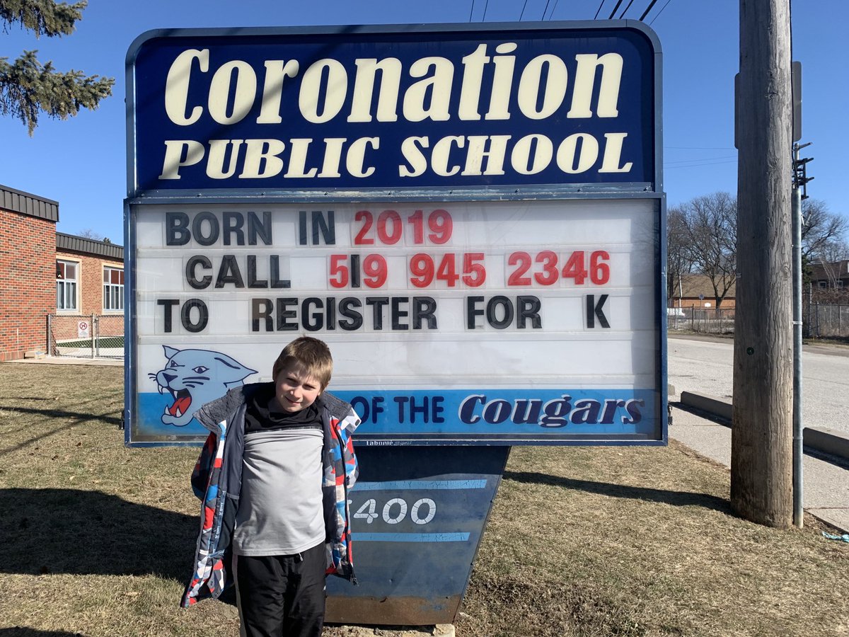 CoronationCougs's tweet photo. Call us to register your child for school! https://t.co/LGrbPaCBLp