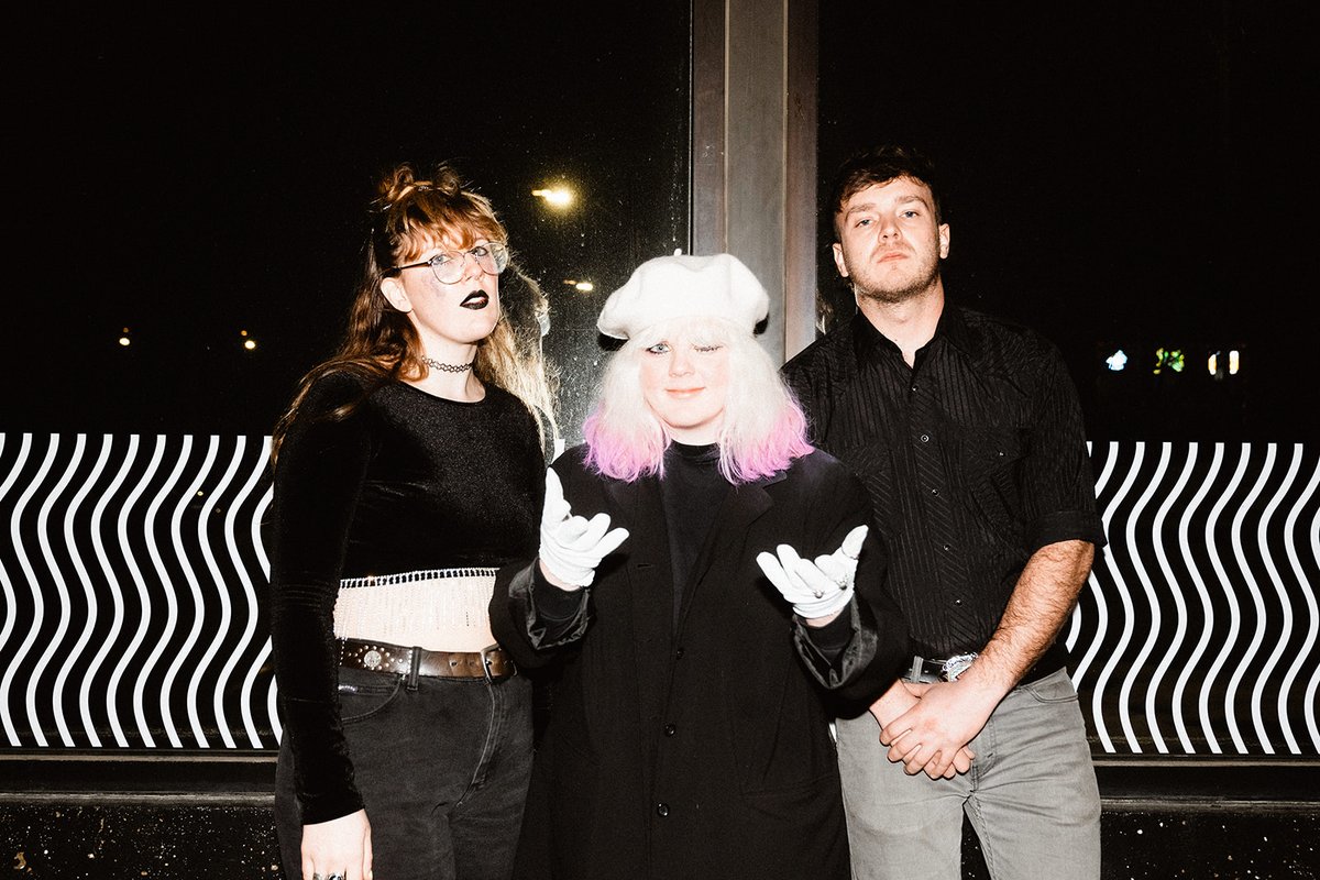 STANKY NASTY DIRTY FILTHY VILE VULGAR FOUL REVOLTING GODLESS AND SATANIC GIG ON THE HORIZON 🤢🤮🤑

PENNY PEACH, KNIFEPLAY, THEY ARE GUTTING A BODY OF WATER | RACCON MOTEL | MARCH 21 | $15

📸: <a href="/alyssaleicht/">Alyssa Leicht</a> ⚡️