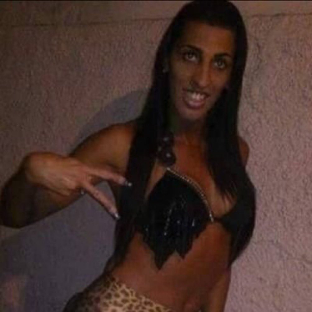vittorfernando's tweet photo. Cezar Black carregando esse jogo da discórdia nas costas 🗣️🗣️🗣️ #bbb23 https://t.co/IFzUmWpZ2e