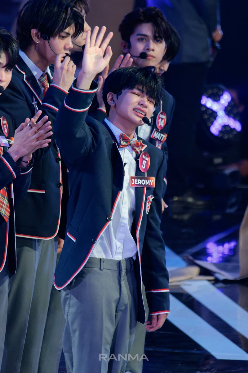 jeronly_'s tweet photo. we love you hori7on jeromy! 🫶 https://t.co/MmqGFi1cce