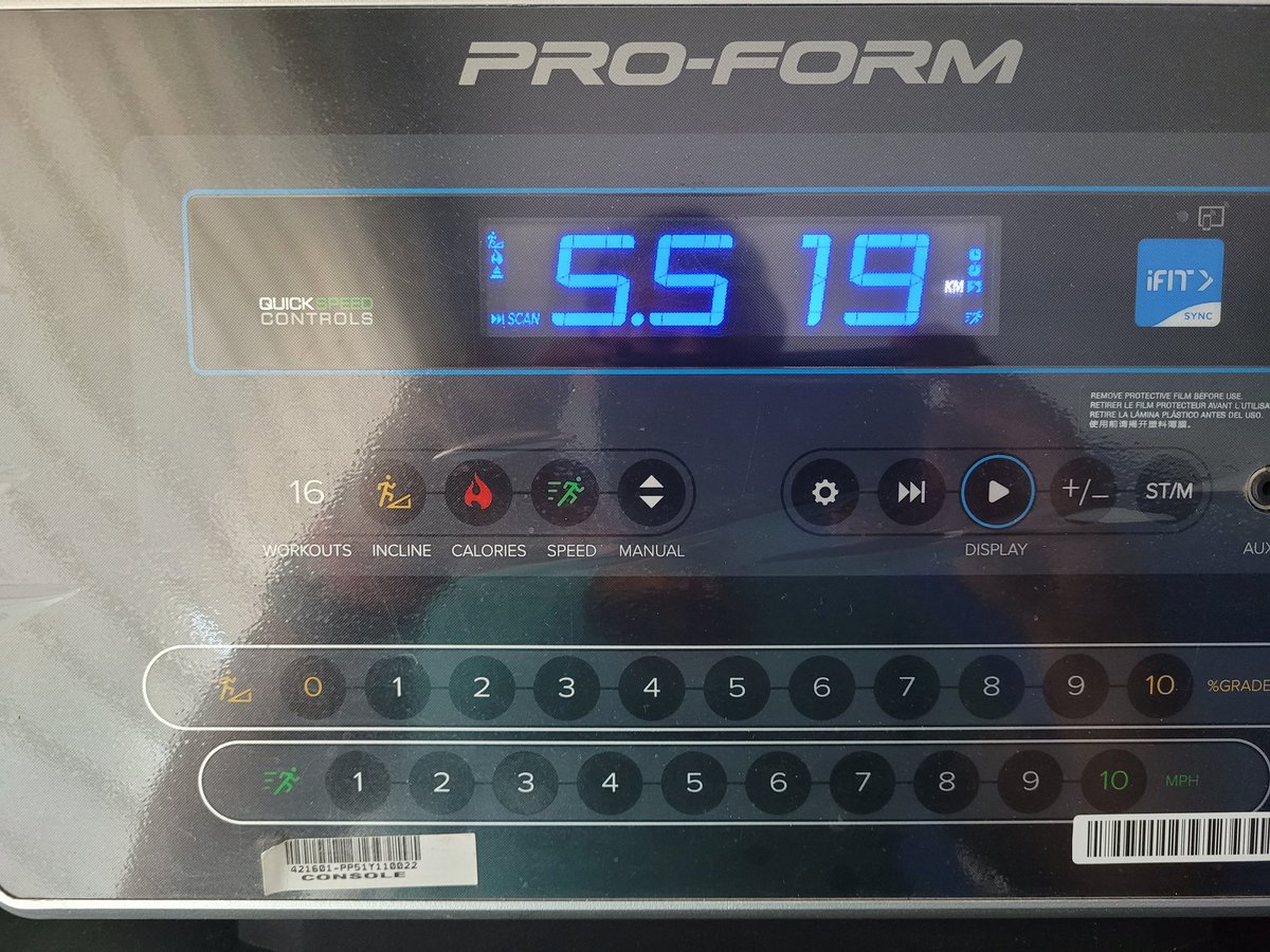 Hoy toco caminadora por la mañana y por la tarde en campo🏃🤟👊⚽️.... 
#Reto2023kms
#Reto1200k
#Reto50k 
@ManicomioRunner 
@CorroAMiPaso
#TeamCuervosBoston