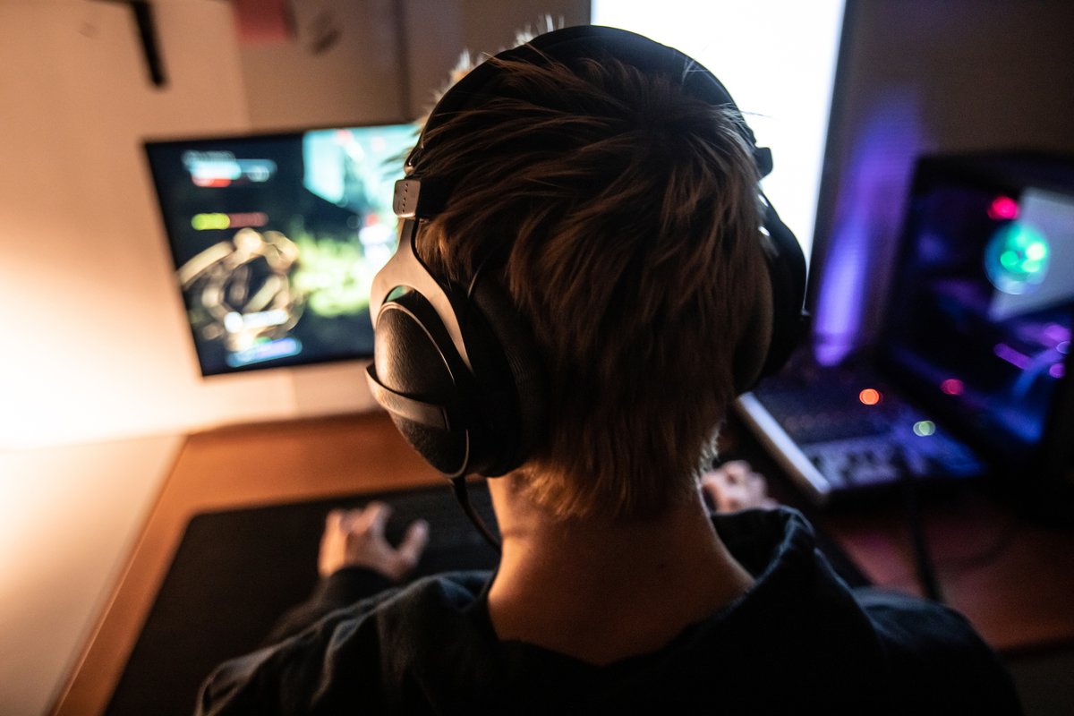 Join Dr Kei Sekata and Dr Rebecca Jenkinson (<a href="/AGRC_AIFS/">AGRC</a>) as they share key findings from their 2022 report exploring the link between video games played during adolescence and gambling as a young adult.  

Weds 22 Feb 12:30 PM-1:30 PM

To register: bit.ly/3XpELbt