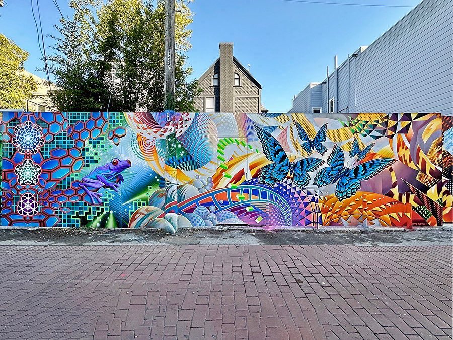 XaviPanneton's tweet photo. New mural in SF https://t.co/8ZCGWdsV4u