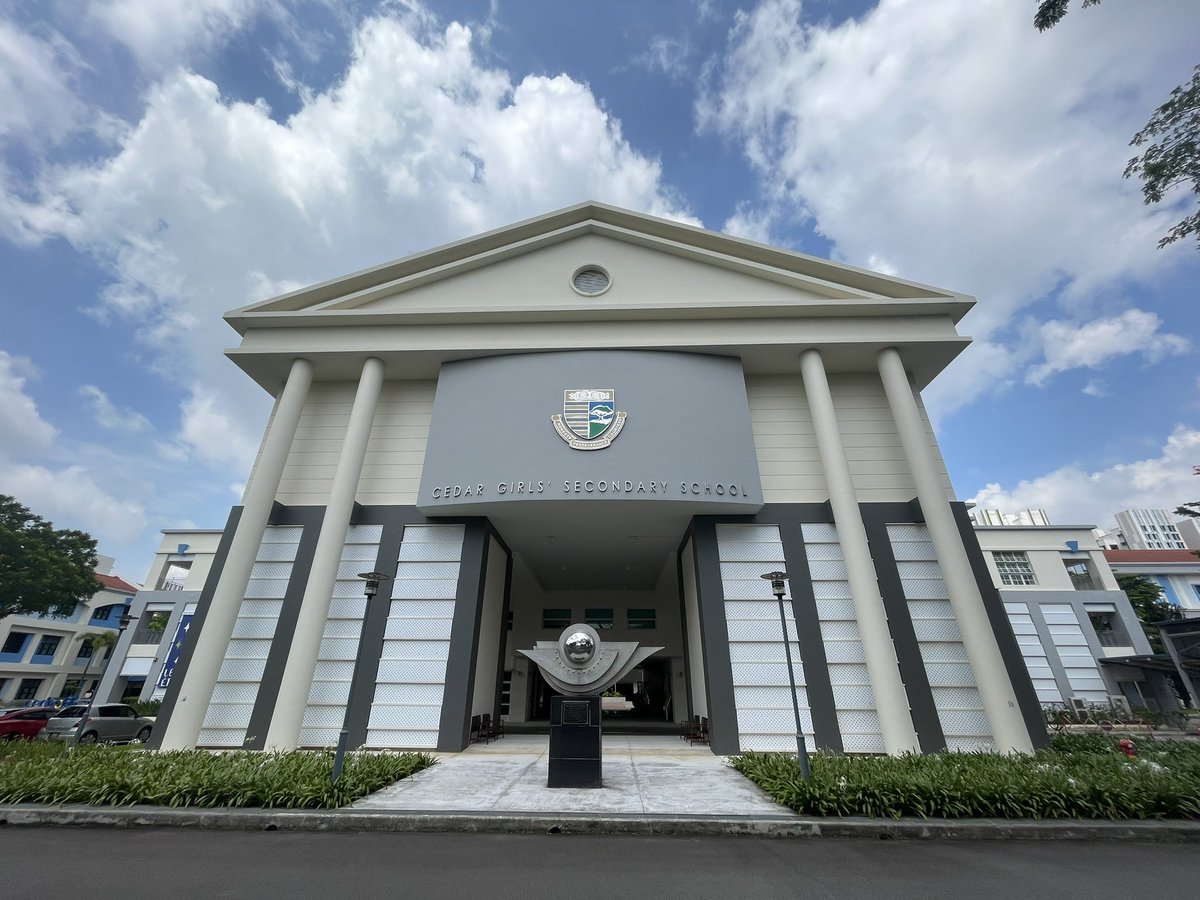 MarianMahat's tweet image. Doing observations and running workshops on #spatialcompetency this week on a tropical island. #teachers #learningenvironment #professionaldevelopment @EduMelb @UniMelb @LEaRNUniMelb