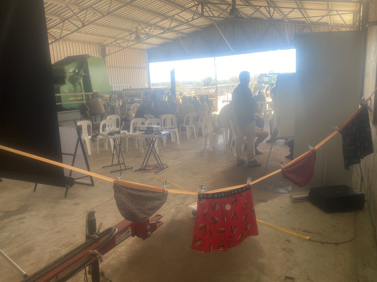 JeisaneAccioly's tweet photo. Constraints list, voting for priorities to target and groups discussing details for each treatment #PastureChallenge @SWCCNRM @DWER_WA @DPIRDbroadacre @AusLandcare #SoilWise https://t.co/mjRU1omVxQ