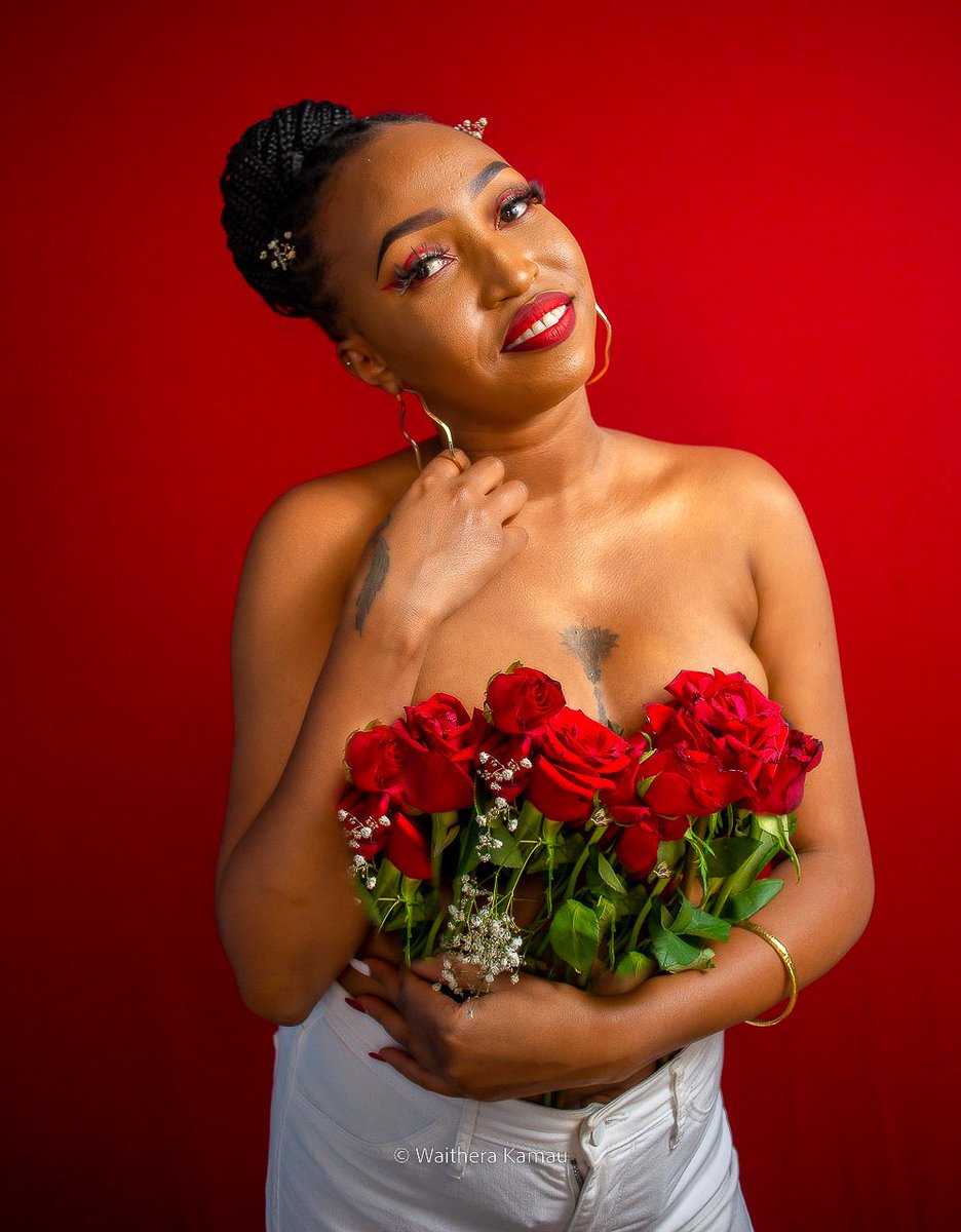 ByWaithera's tweet photo. PROJECT RED! 😍

“I think the perfection of love is that it's not perfect.” - Taylor Swift 

Model : @brookenjeri 
MUA    : Didi Kenda

#portraits #portraits #portraitphotography #january #photography #photooftheday #photogram #photoshoot #photographers #photoeveryday https://t.co/aFQyHGX83R