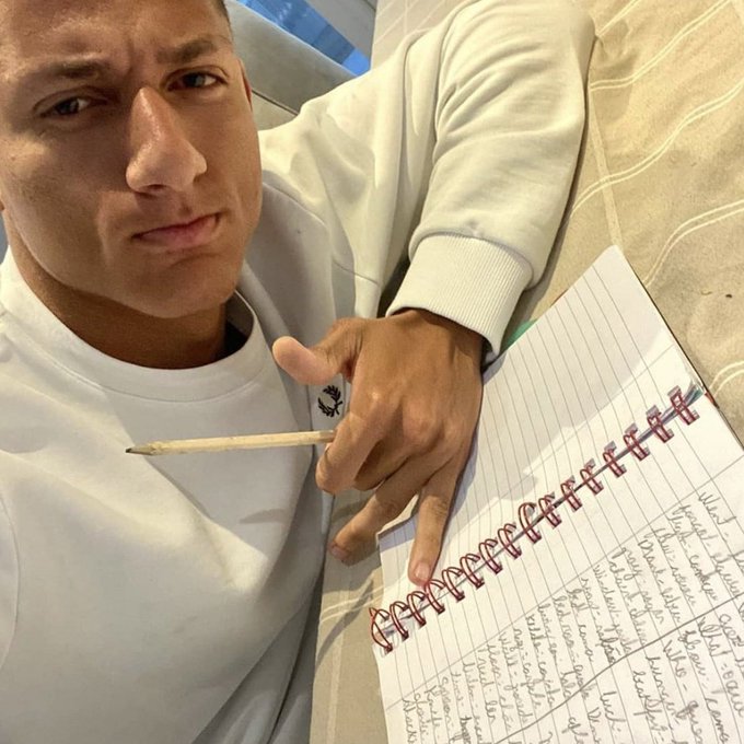 sarinhaaxjz's tweet image. Thread pra ir bem em linguagens e humanas no enem sendo um aluno de colégio público

#enem #sisu #prouni #studytwt #Enem2023