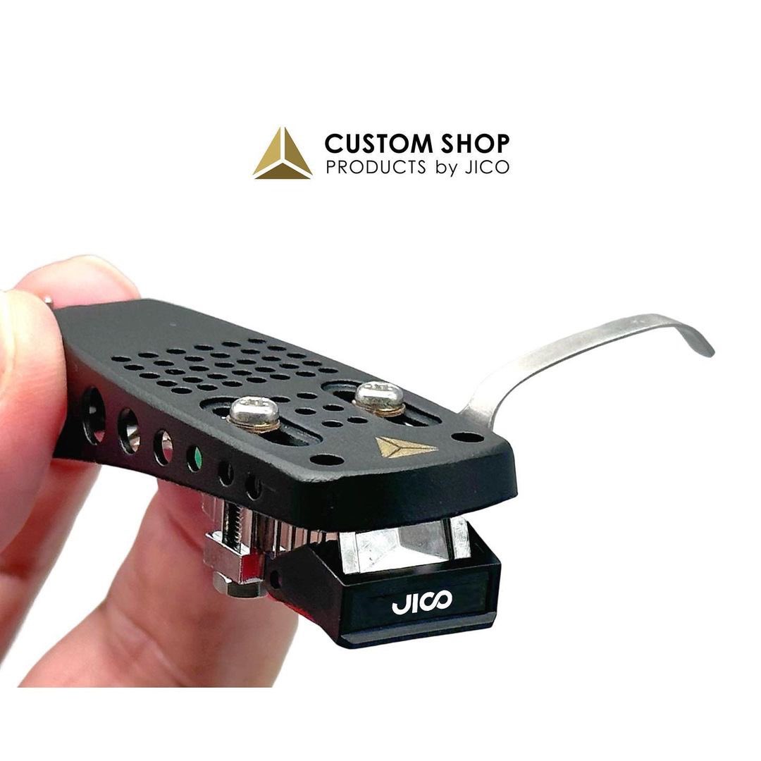 JICO_INT's tweet photo. JICO CUSTOM SHOP: New SME Type Headshell and OMNIA J50 now available.
HEADSHELL SME BLK
https://t.co/NbwAxXpiNO
HEADSHELL SME SIL
https://t.co/xeksZrPv2c
OMNIA J50
https://t.co/hXq6Bn7CfI
#JICO #JICOCustomShop #Headshell #NewProduct #Audiophile #JICOOMNIA https://t.co/FLgddJxU1v