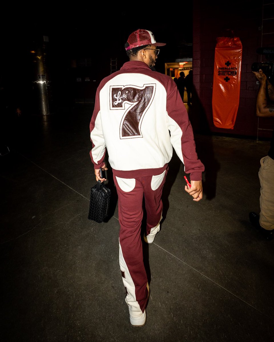 Cleveland Cavaliers on X: Dean arrived repping. @stockx